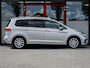 Volkswagen Touran 1.4 TSI Highline Edition R 7p | Camera | Navigatie | Apple Carplay | Android Auto | Adaptieve Cruise Control | Matrix LED | Stoelverwarming | Climate Control | 7 Persoons | All Season Banden | Metallic Lak | R-Line |