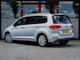 Volkswagen Touran 1.4 TSI Highline Edition R 7p | Camera | Navigatie | Apple Carplay | Android Auto | Adaptieve Cruise Control | Matrix LED | Stoelverwarming | Climate Control | 7 Persoons | All Season Banden | Metallic Lak | R-Line |