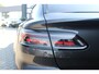Volkswagen Arteon Shooting Brake 1.4 TSI eHybrid R-Line Business | Incl. 12 maanden garantie Trekhaak | Schuif/kantel dak | 360 camera | Dodehoek detectie | Stoelen verwarmd | Apple carplay/Android auto | Adaptive Cruise | Climate control | Navigatie | Lichtmetalen velgen