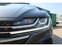 Volkswagen Arteon Shooting Brake 1.4 TSI eHybrid R-Line Business | Incl. 12 maanden garantie Trekhaak | Schuif/kantel dak | 360 camera | Dodehoek detectie | Stoelen verwarmd | Apple carplay/Android auto | Adaptive Cruise | Climate control | Navigatie | Lichtmetalen velgen