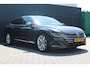 Volkswagen Arteon Shooting Brake 1.4 TSI eHybrid R-Line Business | Incl. 12 maanden garantie Trekhaak | Schuif/kantel dak | 360 camera | Dodehoek detectie | Stoelen verwarmd | Apple carplay/Android auto | Adaptive Cruise | Climate control | Navigatie | Lichtmetalen velgen