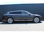 Volkswagen Arteon Shooting Brake 1.4 TSI eHybrid R-Line Business | Incl. 12 maanden garantie Trekhaak | Schuif/kantel dak | 360 camera | Dodehoek detectie | Stoelen verwarmd | Apple carplay/Android auto | Adaptive Cruise | Climate control | Navigatie | Lichtmetalen velgen