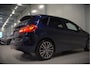 BMW 2-Serie Active Tourer 225xe iPerformance eDrive Edition | Stoelverwarming | Head-Up Display | Cruise Control | Parkeersensoren | Ambiance Verlichting | LED | Navigatie | Keyless | Leer | SOH 87%