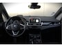 BMW 2-Serie Active Tourer 225xe iPerformance eDrive Edition | Stoelverwarming | Head-Up Display | Cruise Control | Parkeersensoren | Ambiance Verlichting | LED | Navigatie | Keyless | Leer | SOH 87%