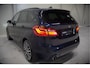 BMW 2-Serie Active Tourer 225xe iPerformance eDrive Edition | Stoelverwarming | Head-Up Display | Cruise Control | Parkeersensoren | Ambiance Verlichting | LED | Navigatie | Keyless | Leer | SOH 87%