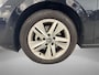 Volkswagen Golf 1.0 eTSI 110pk DSG Life Business · Apple/Android Car Play · ACC · Sfeerverlichting · Parkeersensoren · Navigatie · Verkeersbord Detectie · Garantie t/m 12-01-2028 of 100.000km