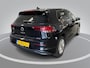 Volkswagen Golf 1.0 eTSI 110pk DSG Life Business · Apple/Android Car Play · ACC · Sfeerverlichting · Parkeersensoren · Navigatie · Verkeersbord Detectie · Garantie t/m 12-01-2028 of 100.000km