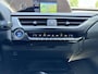 Lexus UX 250h Preference Line