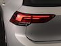 Volkswagen Golf 1.5 TSI Life 130PK | Panoramadak | Navigatie | Wegklapbare trekhaak | Stoelverwarming