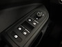 Volkswagen Golf 1.5 TSI Life 130PK | Panoramadak | Navigatie | Wegklapbare trekhaak | Stoelverwarming