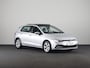 Volkswagen Golf 1.5 TSI Life 130PK | Panoramadak | Navigatie | Wegklapbare trekhaak | Stoelverwarming