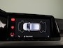 Volkswagen Golf 1.5 TSI Life 130PK | Panoramadak | Navigatie | Wegklapbare trekhaak | Stoelverwarming