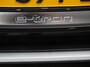 Audi E-tron 50 quattro S-Line edition Panoramadak Navigatie Camera Parkeersensoren Elektrische achterklep Elektrische stoelen en verwarmd Virtual Cockpit Climate Control