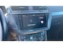 Volkswagen Tiguan 2.0 TSI 4Motion Highline NL auto 1e eigenaar door ons geleverd en onderhouden DYNaudio R Line in en exterieur 20" Suzuka panoramadak discover pro navigatie LED Plus adaptief keyless entry elektrische achterklep spiegel pakket winterpakket verwarmbare voorruit wegklapbare trekhaak