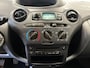 Toyota Yaris 1.0-16V VVT-i YORIN | 14maanden APK bij aflevering | LM Velgen | NAP| Radio met aux |