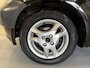 Toyota Yaris 1.0-16V VVT-i YORIN | 14maanden APK bij aflevering | LM Velgen | NAP| Radio met aux |
