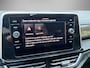 Volkswagen T-Roc 1.5 TSI 150pk DSG R-Line · Camera · Keyless · Dodehoeksensor · Stoelverwarming · Elek. Achterklep · ACC · Velours bekleding · Garantie t/m 26-02-2027