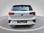 Volkswagen T-Roc 1.5 TSI 150pk DSG R-Line · Camera · Keyless · Dodehoeksensor · Stoelverwarming · Elek. Achterklep · ACC · Velours bekleding · Garantie t/m 26-02-2027
