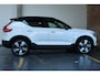 Volvo XC40 Single Motor Extended Range Ultimate 82 kWh | Panoramadak | 20'' Lichtmetalen velgen | 360° Parkeercamera | Parkeersensoren voor + achter | Google infotainment | Stoelverwarming | Electrische bedienbare voorstoelen met geheugen