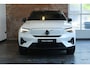 Volvo XC40 Single Motor Extended Range Ultimate 82 kWh | Panoramadak | 20'' Lichtmetalen velgen | 360° Parkeercamera | Parkeersensoren voor + achter | Google infotainment | Stoelverwarming | Electrische bedienbare voorstoelen met geheugen