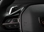 Peugeot 2008 1.2 Allure 136pk Hybrid Automaat Camera 360 Climate control Cruise control Adaptive Stoelverwarming Parkeersensoren Navigatie Apple Carplay/ Android Auto Lichtmetalen velgen Led