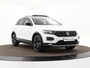 Volkswagen T-Roc 1.5 TSI 150pk DSG Sport · Panoramadak · Dodehoeksensor · Stoelverwarming · 19"Velgen · ACC · Elek. Achterklep · Active Info Display ·