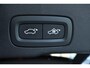 Volvo XC60 T8 Plug-in hybrid AWD Ultimate Bright | Luchtvering | 1ste Eigenaar | Adaptive Cruise Control | Long Range | Dealeronderhouden | 360° Parkeercamera | 19'' Lichtmetalen velgen | Parkeerverwarming | Google Infotainment