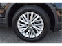 Volkswagen T-Roc 1.5 TSI Life Business Virtual cockpit, Camera, Carplay, Stoelverwarming, Cruise, PDC, DAB