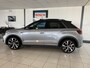 Volkswagen T-Roc 1.5 TSI R-Line Business Panoramadak / Trekhaak / Beats Audio / Carplay / Camera