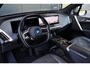 BMW iX XDrive40 M-sport | panoramadak skylounge | elek. trekhaak | softclose | laser led | harmankardon | massage | hud | BTW