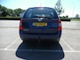Kia Carens 2.0 CVVT X-ecutive