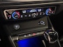 Audi Q3 35 TFSI S Edition / 3x S-Line / Pano / Stuurverwarming / Trekhaak / Camera / Sfeerverlichting / Matrix / Keyless / Virtual