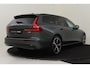 Volvo V60 T8 PLUG-IN HYBRID AWD ULTRA DARK -PANO.DAK|HARMAN/KARDON|GEVENT.LEDER+MASSAGE|360°CAM|HEAD-UP DISP.|PRIVACY.GLAS|TREKHAAK|19"