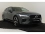Volvo V60 T8 PLUG-IN HYBRID AWD ULTRA DARK -PANO.DAK|HARMAN/KARDON|GEVENT.LEDER+MASSAGE|360°CAM|HEAD-UP DISP.|PRIVACY.GLAS|TREKHAAK|19"