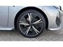 Peugeot 308 1.6 HYBRID 180PK GT PACK AUTOMAAT / NAVI / LEDER / CLIMA / PDC / 18" LMV / CAMERA / KEYLESS / FULL-LED / WINTERPAKKET / PANO. DAK / BLUETOOTH / ADAPT. CRUISECONTROL / 1E EIGENAAR / FULL OPTIONS !!