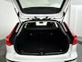 Volvo V60 B3 Essential | Park assist | Cruise control | Climate control