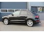 Audi Q3 1.4 TFSI 150pk CoD S-Tronic 2x S-Line, Pano ,Trekhaak ,Xenon, Navi, Stoelverwarming. . .
