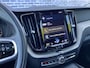 Volvo XC60 2.0 Recharge T6 AWD Inscription | Plug-in Hybrid (PHEV) | Trekhaak | Achteruitrijcamera | Parkeersensoren | Harman Kardon Audio | Keyless Entry | Elektrische Achterklep | Stoelverwarming voor en achter | Navigatie | Apple Carplay | Android Auto
