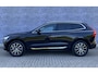 Volvo XC60 2.0 Recharge T6 AWD Inscription | Plug-in Hybrid (PHEV) | Trekhaak | Achteruitrijcamera | Parkeersensoren | Harman Kardon Audio | Keyless Entry | Elektrische Achterklep | Stoelverwarming voor en achter | Navigatie | Apple Carplay | Android Auto