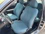 Ford Ka 1.3 Futura Stuurbekr. Airco Electric pakket Audio/CD Getint glas ABS Colorpakket Dealeronderhoud 109707 km's NAP! Nw Apk!
