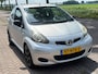 Toyota Aygo 1.0-12V Access 3-Drs Audio-CD/MP3 Colorpakket LMV 14" Getint glas EBD Dealeronderhoud 129781 km's NAP! Apk 11/03/2027