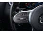 Mercedes-Benz EQA 250 Business Solution AMG 67 kWh (STOELVERWARMING, SFEERVERLICHTING, CAMERA, PARKEERSENSOREN)