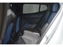 Volvo EX30 Single Motor Ext Range Plus Black Ed Europa 69 kWh | Long Range | Harman Kardon Soundbar | Parkeercamera | Stoel-/Stuurwielverwarming | Elektrisch verstelbare voorstoelen | Keyless | Adaptieve Cruise Control | Google Navigatie | Zwart Dak | Getint Glas achter |