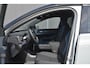 Volvo EX30 Single Motor Ext Range Plus Black Ed Europa 69 kWh | Long Range | Harman Kardon Soundbar | Parkeercamera | Stoel-/Stuurwielverwarming | Elektrisch verstelbare voorstoelen | Keyless | Adaptieve Cruise Control | Google Navigatie | Zwart Dak | Getint Glas achter |