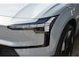 Volvo EX30 Single Motor Ext Range Plus Black Ed Europa 69 kWh | Long Range | Harman Kardon Soundbar | Parkeercamera | Stoel-/Stuurwielverwarming | Elektrisch verstelbare voorstoelen | Keyless | Adaptieve Cruise Control | Google Navigatie | Zwart Dak | Getint Glas achter |