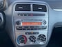 Fiat Punto Grande 1.4 Active 5-Drs Airco Electric pakket Audio/CD ABS 2 x airbag EBD Colorpakket Trekhaak Dealeronderhoud Nw Apk!
