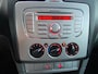 Ford Focus 1.4 Trend 3-Drs Airco Electric pakket Audio/CD Cruisecontrol ABS ESP Colorpakket EBD LMV 15" Dealeronderhoud Nieuwe Apk