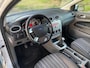 Ford Focus 1.4 Trend 3-Drs Airco Electric pakket Audio/CD Cruisecontrol ABS ESP Colorpakket EBD LMV 15" Dealeronderhoud Nieuwe Apk