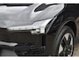 Volvo EX30 P3 Plus Europa 51 kWh | Stoel -/Stuurwielverwarming | Elektrisch verstelbare voorstoelen | Harman Kardon Soundbar | Volvo on Call | Google Navigatie | Climate Control | Adaptieve Cruise Control | Pilot Assist | Parkeercamera | Keyless |