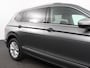 Volkswagen Tiguan Allspace 1.5 TSI Highline All-space 7p. Adaptive cruise control Climate control LED Parkeersensoren Panoramadak Achteruitrijd camera Trekhaak Navigatie Voorstoelen verwarmd Apple Carplay/ Android Auto